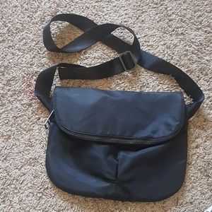 Lululemon black nylon foldable crossbody